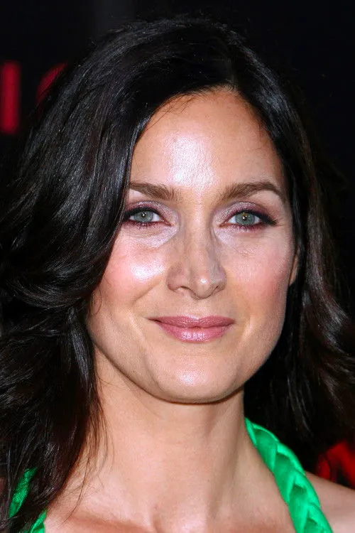 Carrie-Anne Moss photo
