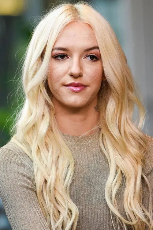 Bria Vinaite photo