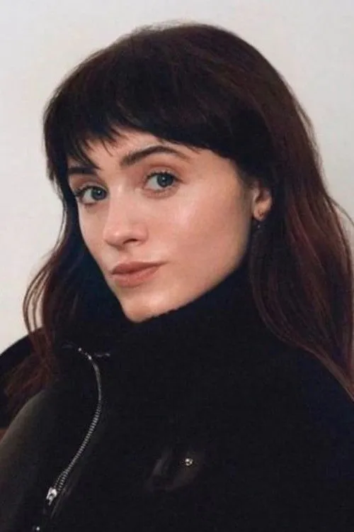 Natalia Dyer photo