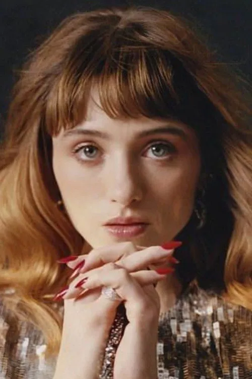 Natalia Dyer photo