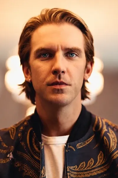 Dan Stevens photo