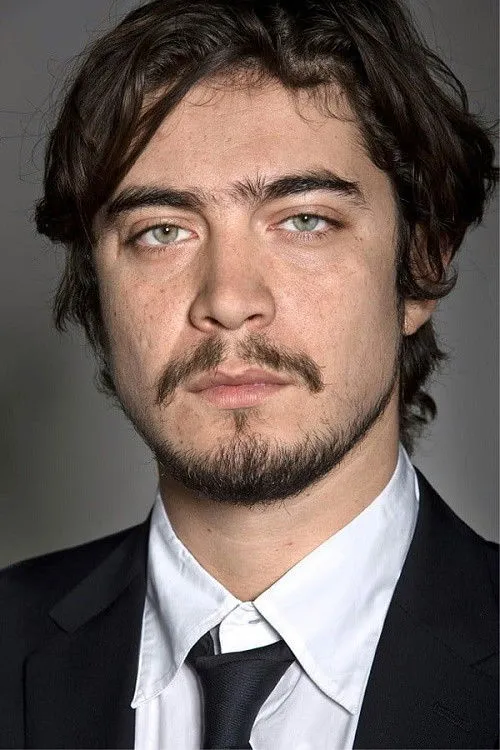 Riccardo Scamarcio photo