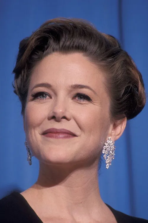 Annette Bening photo