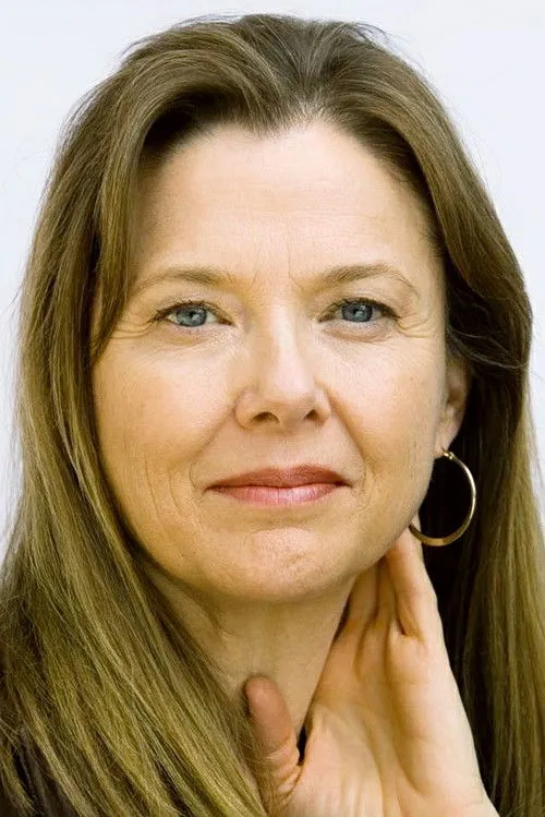 Annette Bening photo