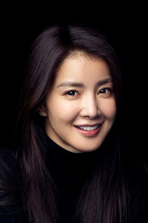 Lee Si-young photo