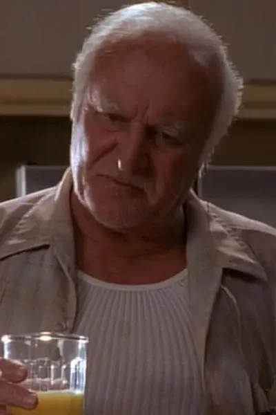 Robert Loggia photo