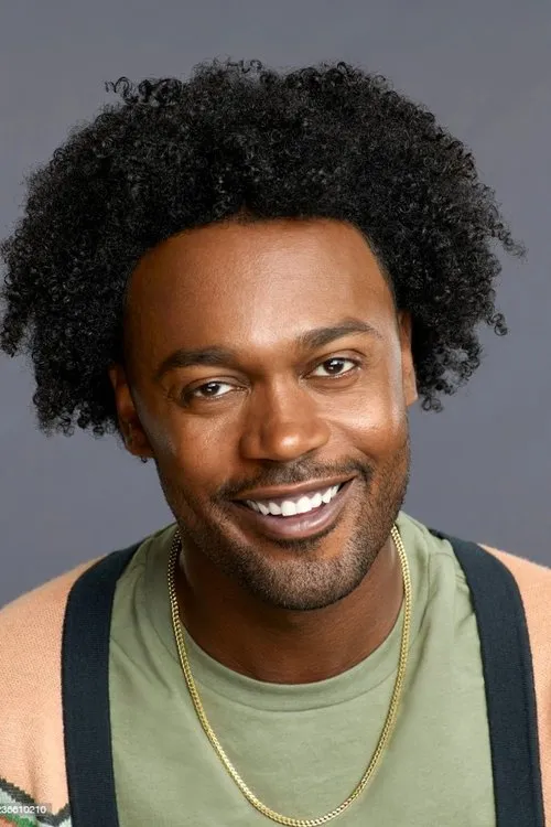 Echo Kellum photo