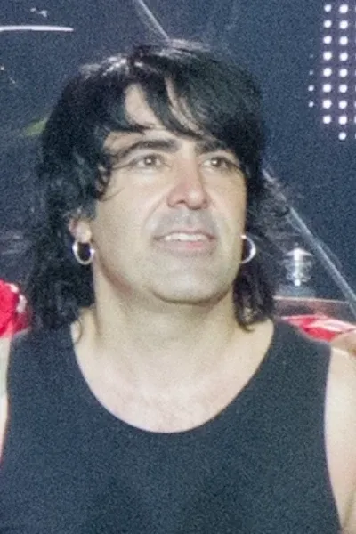 Alex González (musician)
