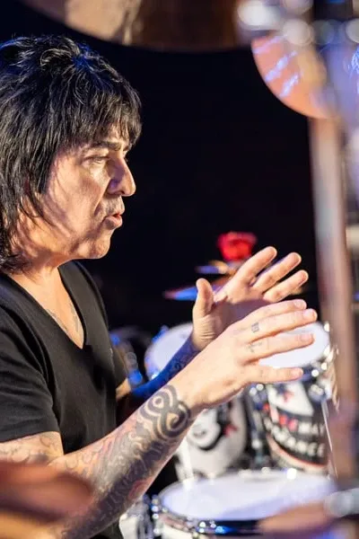Alex González (musician) photo