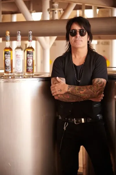 Alex González (musician) photo