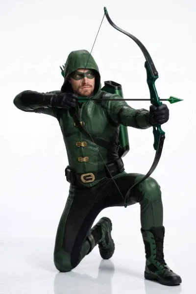 Stephen Amell photo