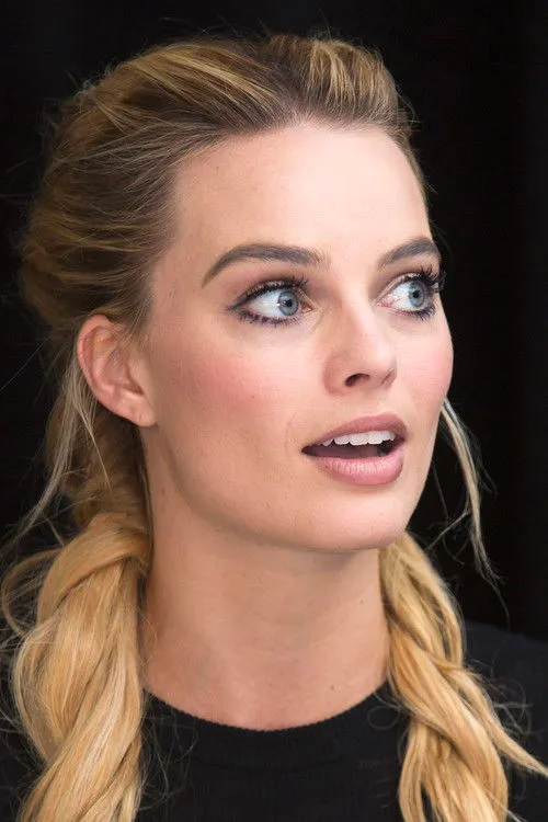 Margot Robbie photo