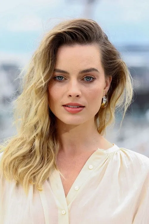 Margot Robbie photo