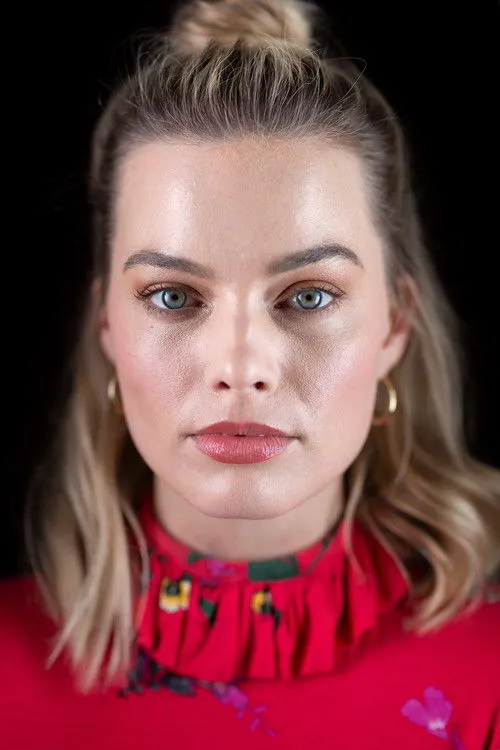 Margot Robbie photo