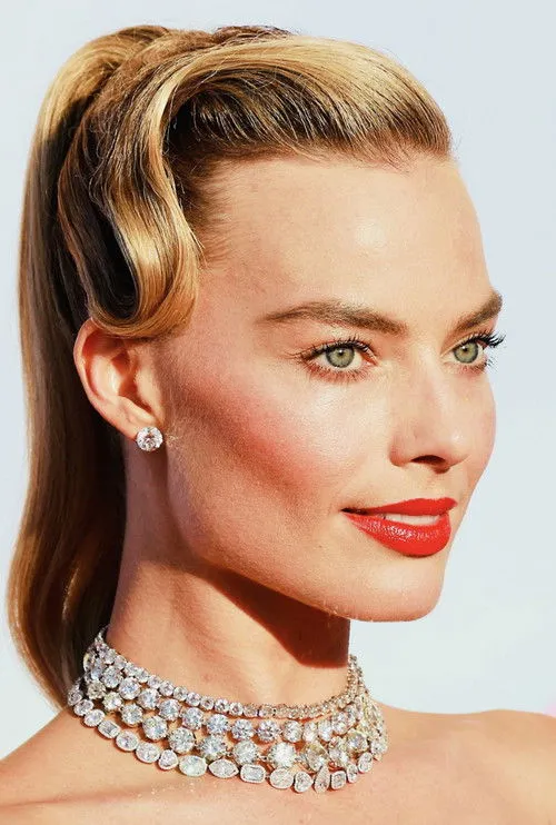Margot Robbie photo