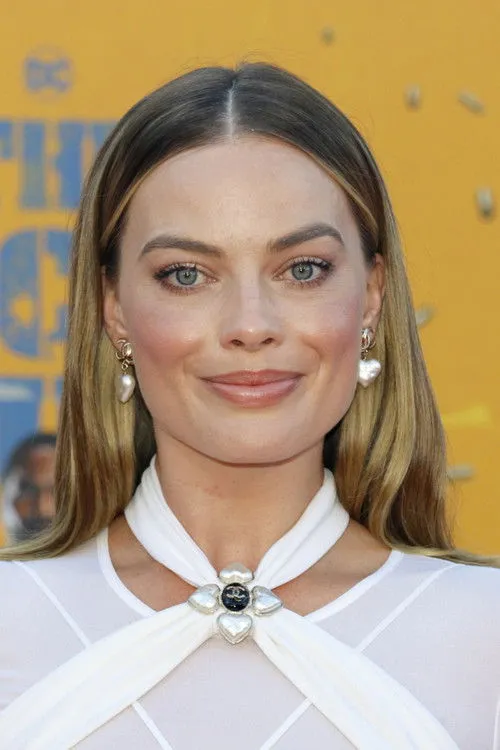 Margot Robbie photo
