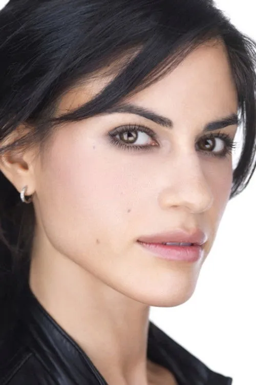Ana Cruz Kayne photo