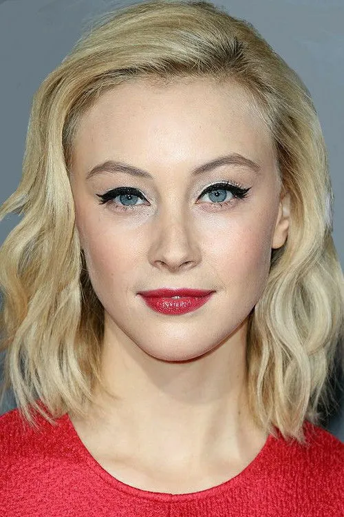 Sarah Gadon photo