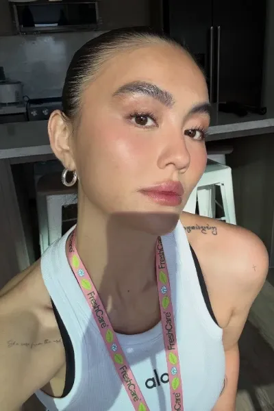 AGNEZ MO photo