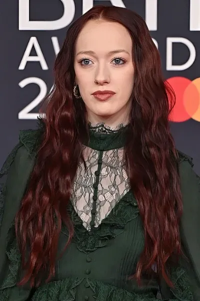 Amybeth McNulty photo