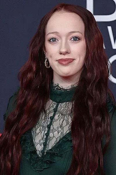 Amybeth McNulty photo