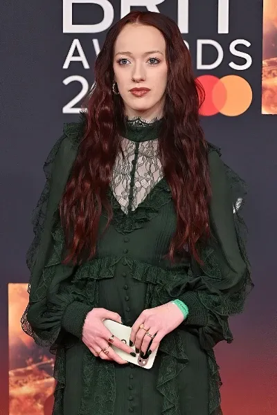 Amybeth McNulty photo