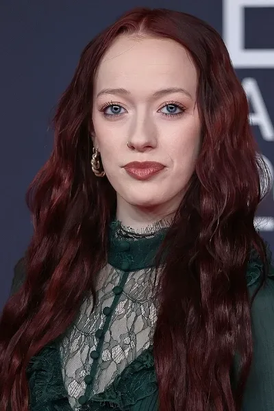 Amybeth McNulty photo