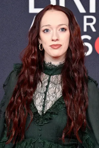 Amybeth McNulty photo