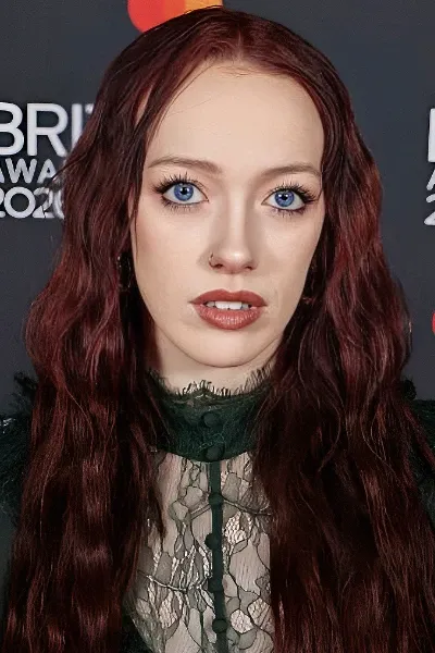 Amybeth McNulty photo
