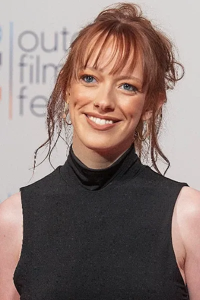 Amybeth McNulty photo