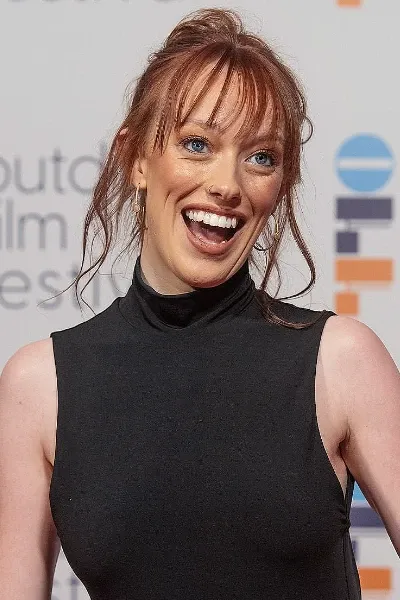 Amybeth McNulty photo