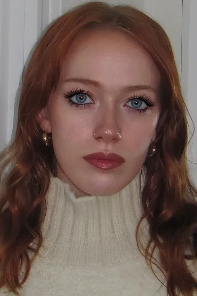 Amybeth McNulty photo