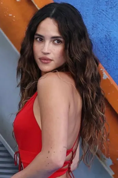 Adria Arjona photo