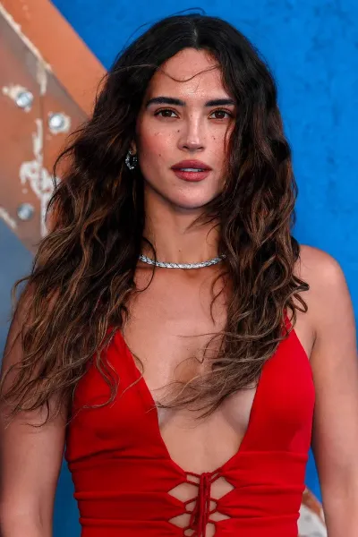Adria Arjona photo