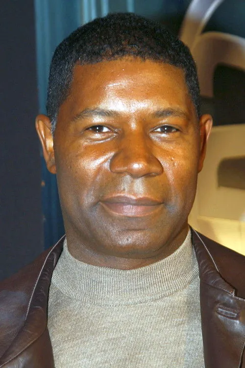 Dennis Haysbert photo