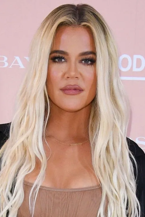 Khloé Kardashian photo