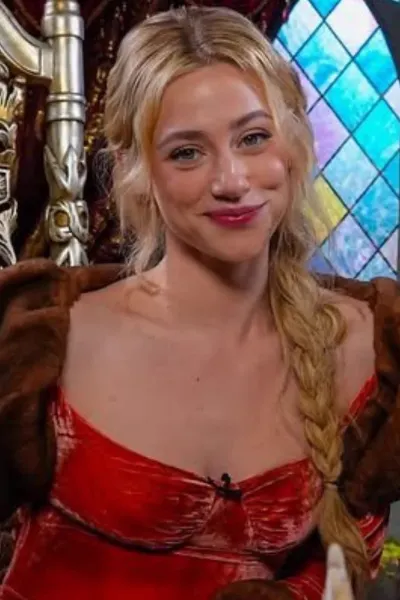 Lili Reinhart