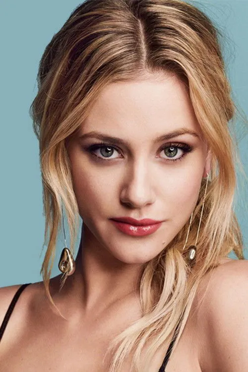 Lili Reinhart photo