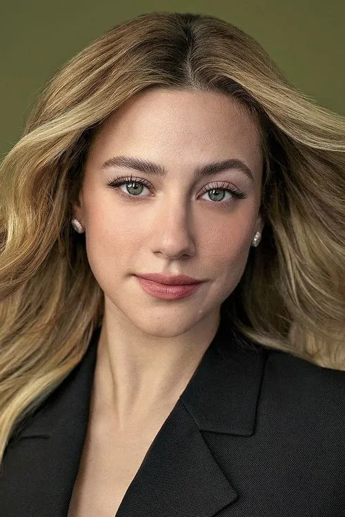 Lili Reinhart photo