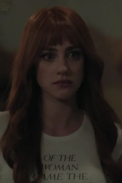 Lili Reinhart photo