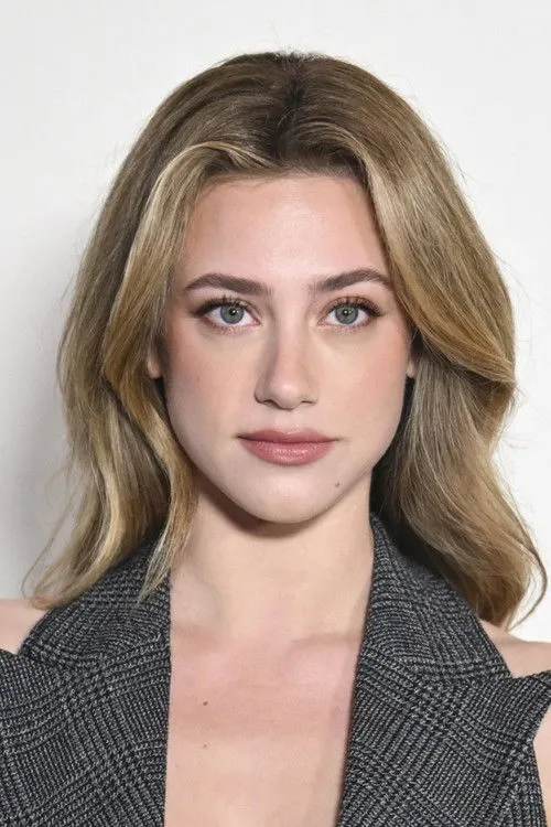 Lili Reinhart photo