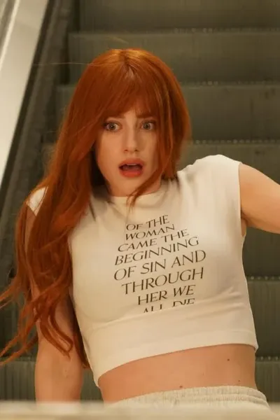 Lili Reinhart photo