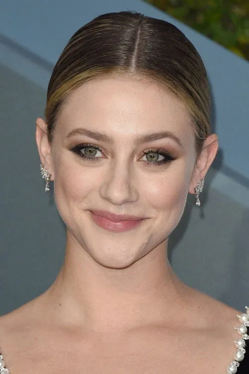 Lili Reinhart photo