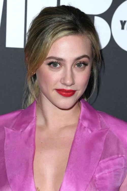 Lili Reinhart photo