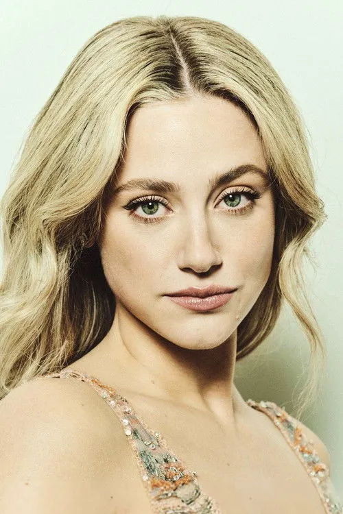 Lili Reinhart photo