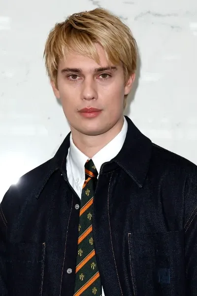 Nicholas Galitzine photo
