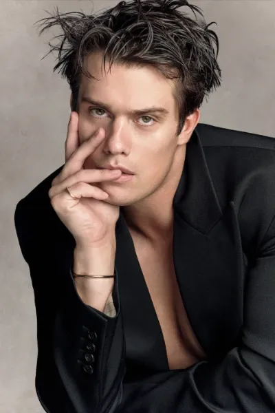 Nicholas Galitzine photo