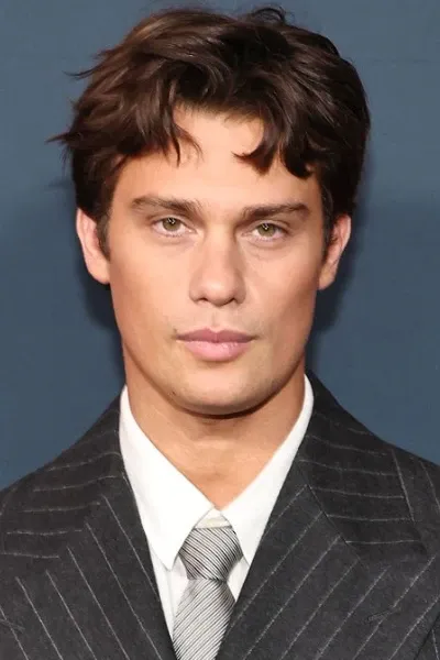 Nicholas Galitzine photo