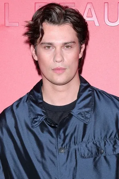 Nicholas Galitzine photo