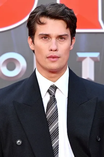Nicholas Galitzine photo